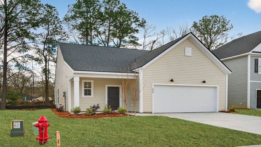 Photo of 444 Cadbury Loop, Summerville, SC 29486 (MLS # 26009577)