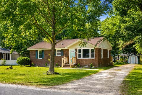 Photo of 210 Laurel Avenue, Goose Creek, SC 29445 (MLS # 26012907)