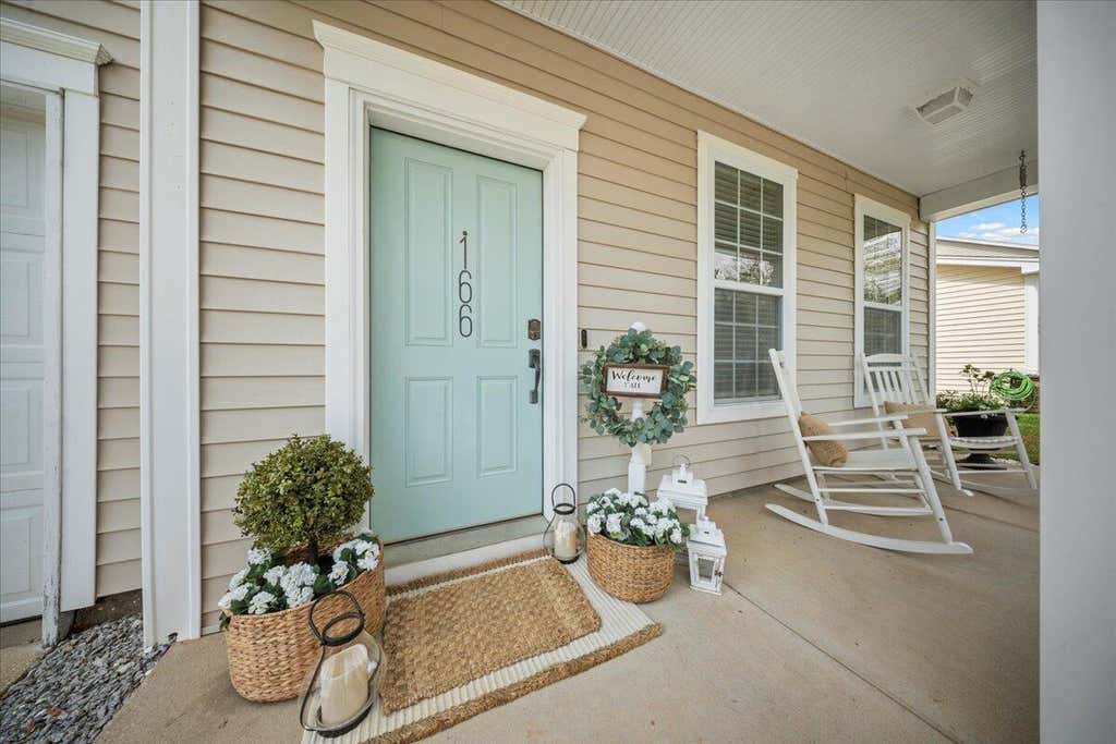 Photo of 166 Pavilion Street, Summerville, SC 29483 (MLS # 26023295)