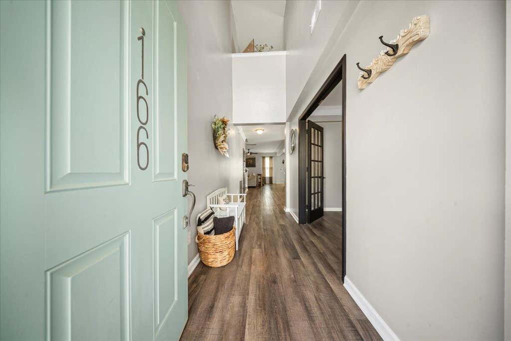 Photo of 166 Pavilion Street, Summerville, SC 29483 (MLS # 26023295)