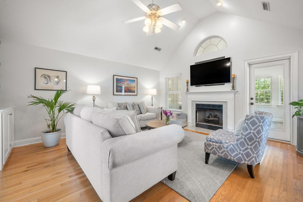 Photo of 1011 Five Oaks Drive, Charleston, SC 29412 (MLS # 25027088)