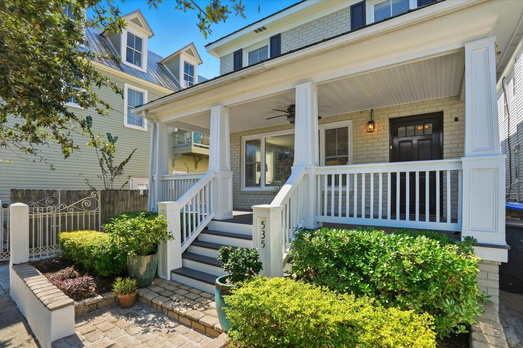 Photo of 535 Rutledge Avenue, Charleston, SC 29403 (MLS # 25028474)