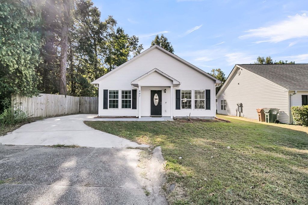 Photo of 407 Jenna Lane, Moncks Corner, SC 29461 (MLS # 25026077)