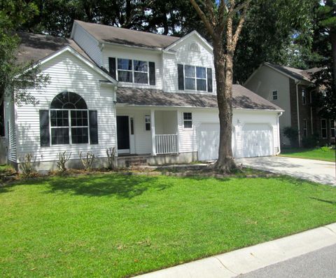 A home in North Charleston