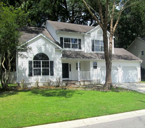 A home in North Charleston