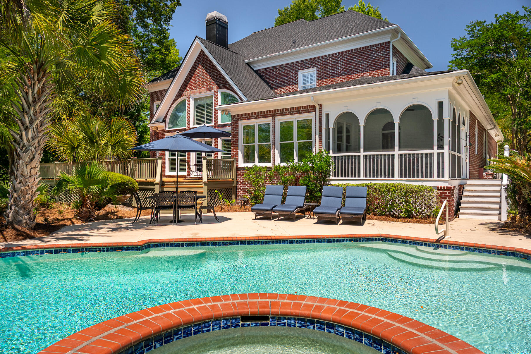 3158 Pignatelli Crescent