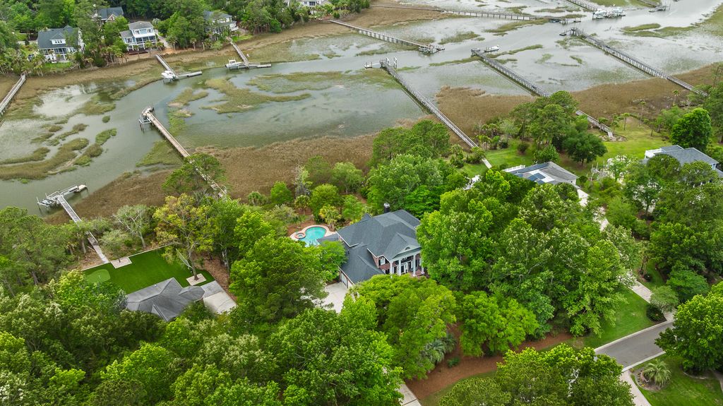 Photo of 3158 Pignatelli Crescent, Mount Pleasant, SC 29466 (MLS # 26014891)