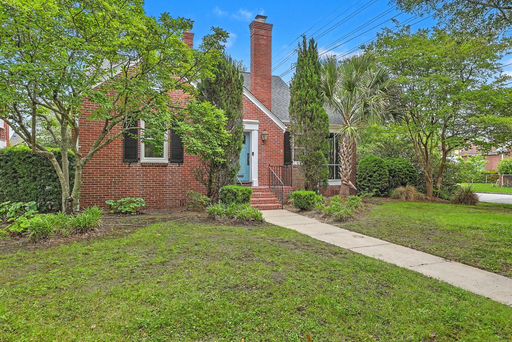 Photo of 152 Grove Street, Charleston, SC 29403 (MLS # 26013970)