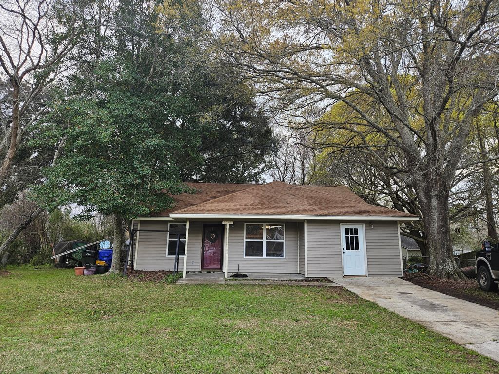Photo of 1165 Rivercrest Drive, Charleston, SC 29412 (MLS # 26006513)
