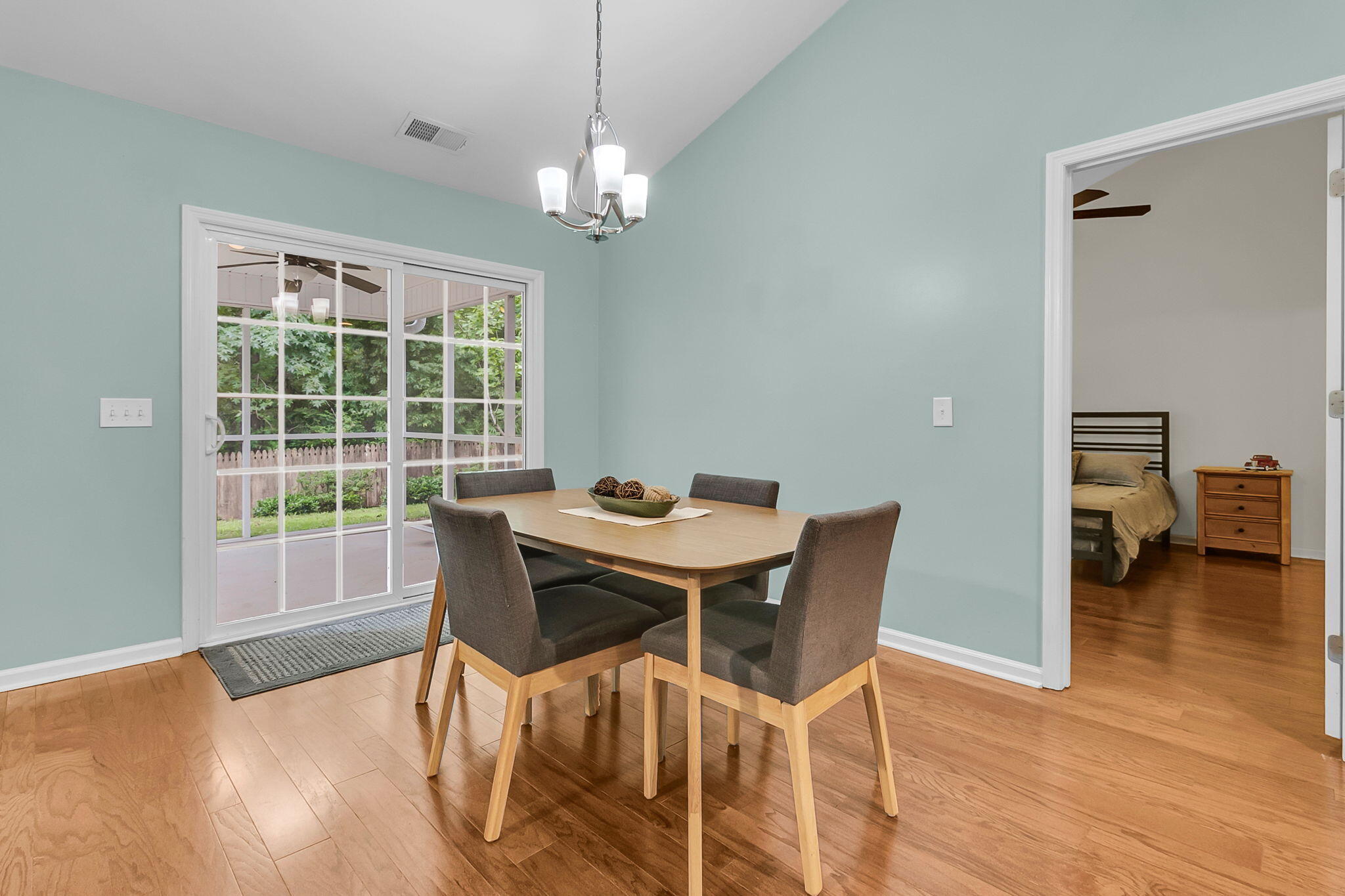 5009 Whitfield Court