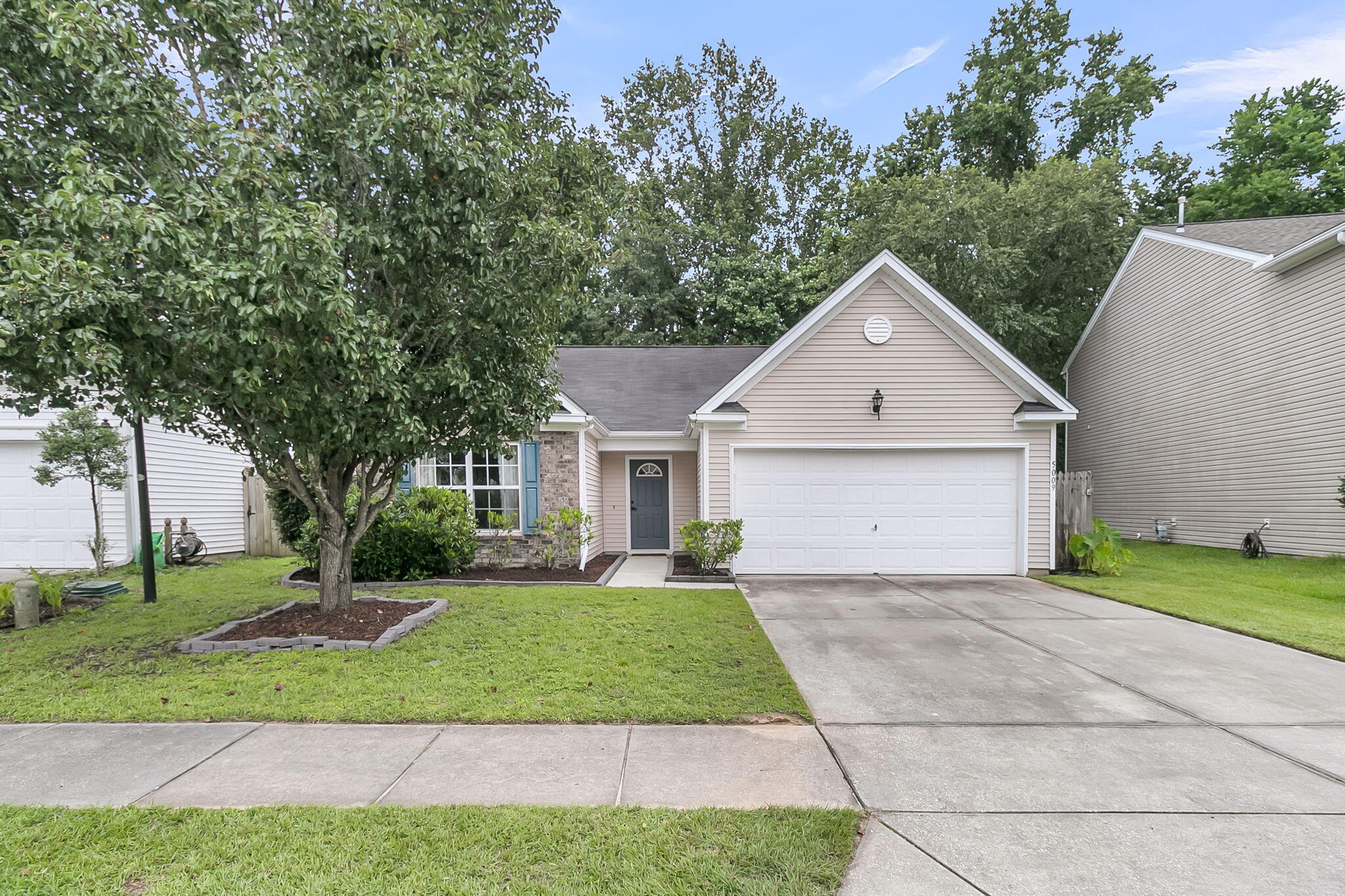 5009 Whitfield Court