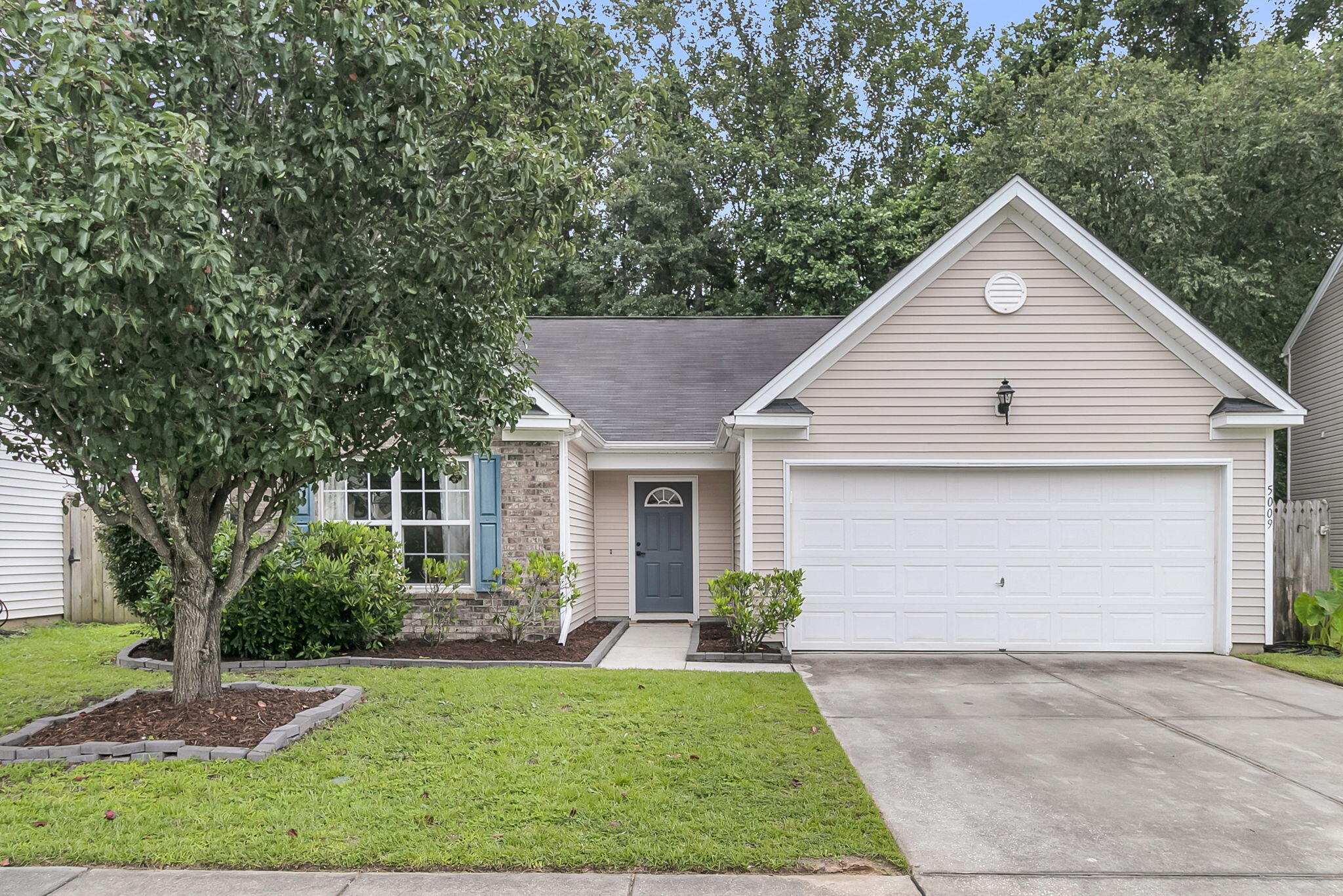 5009 Whitfield Court