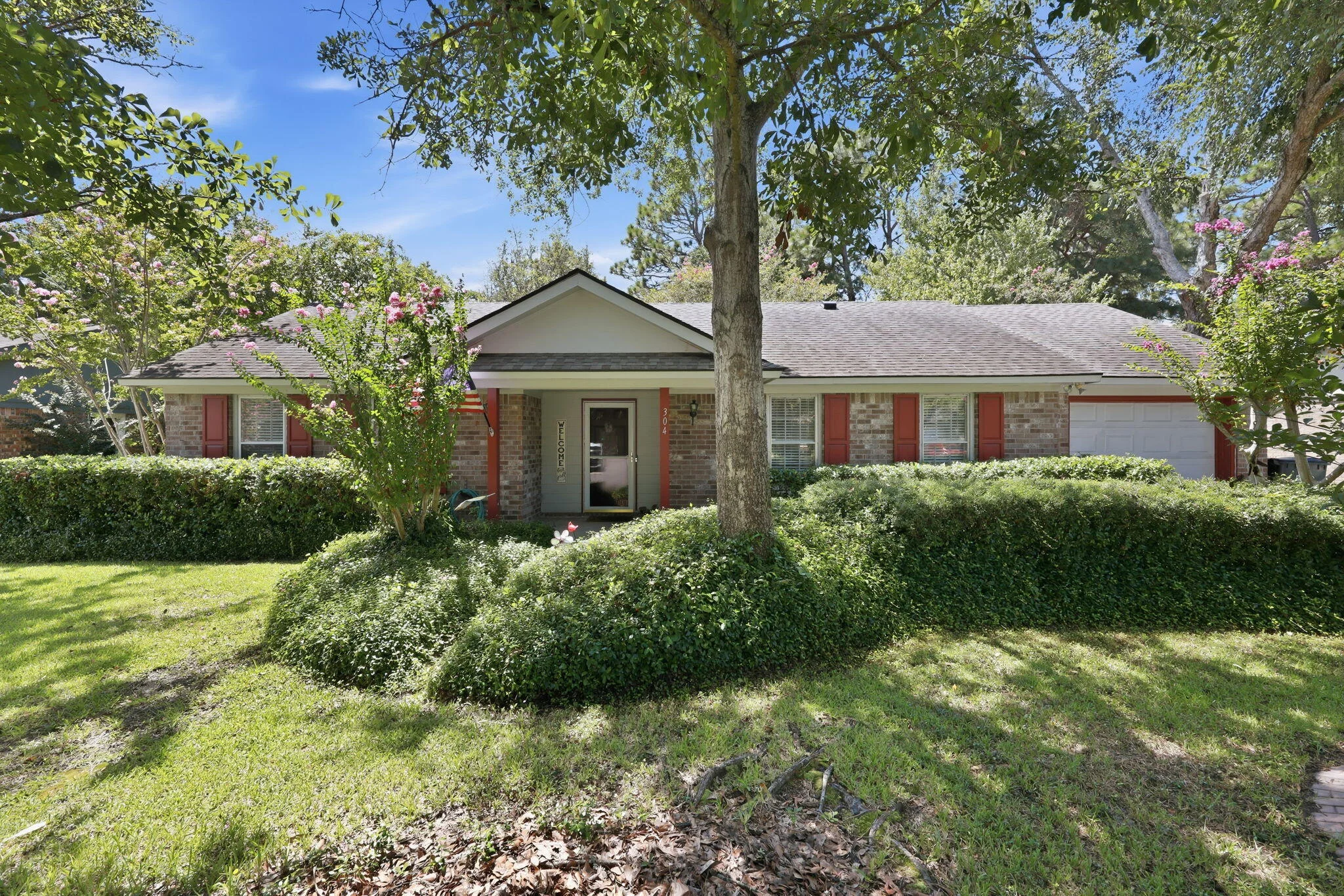 304 Longleaf Road