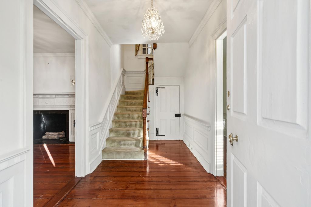 Photo of 33 Church Street, Charleston, SC 29401 (MLS # 26000389)