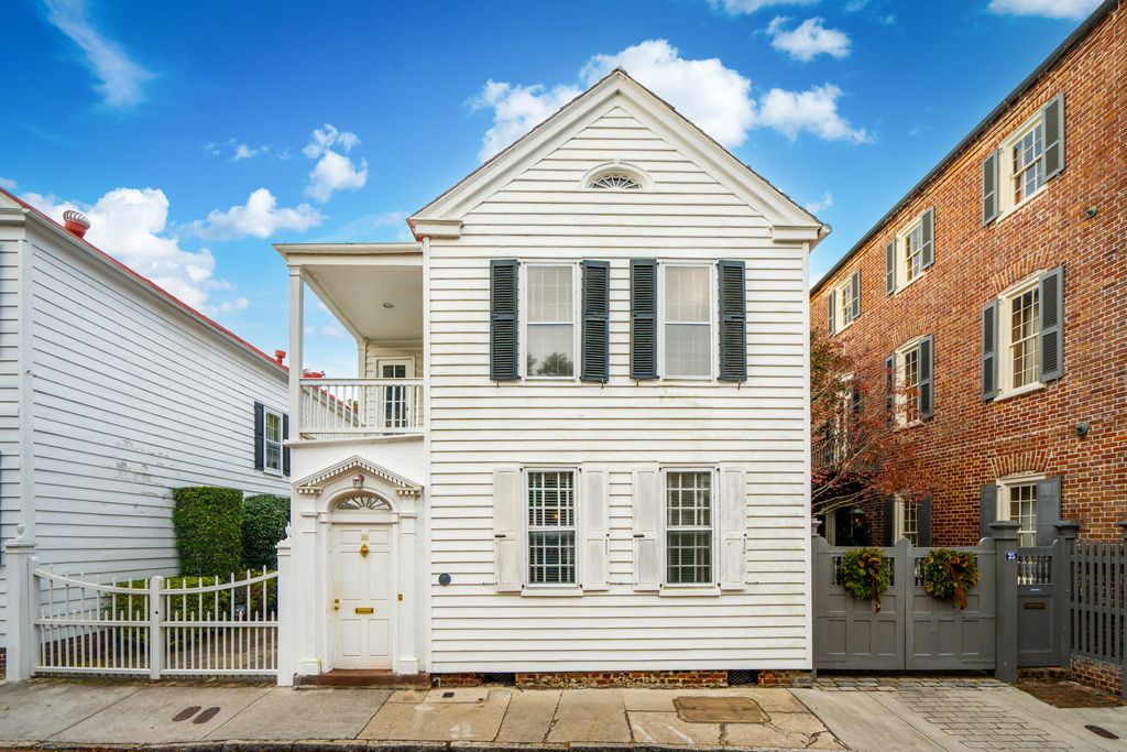 Photo of 33 Church Street, Charleston, SC 29401 (MLS # 26000389)
