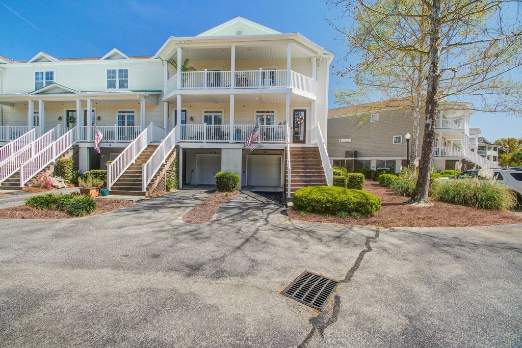 Photo of 1505 Hopeman Lane, Mount Pleasant, SC 29466 (MLS # 26009852)