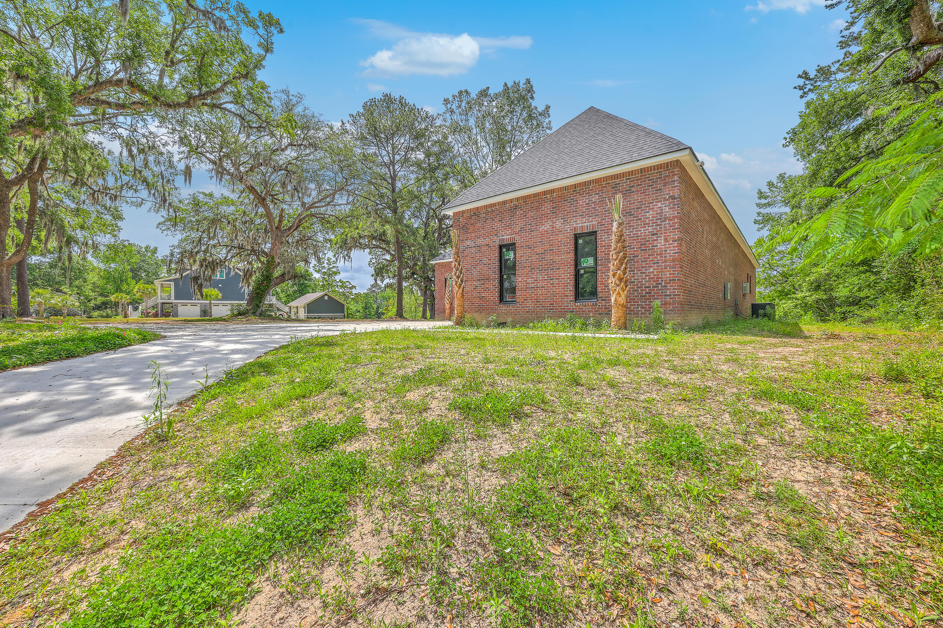 404 Fairington Drive