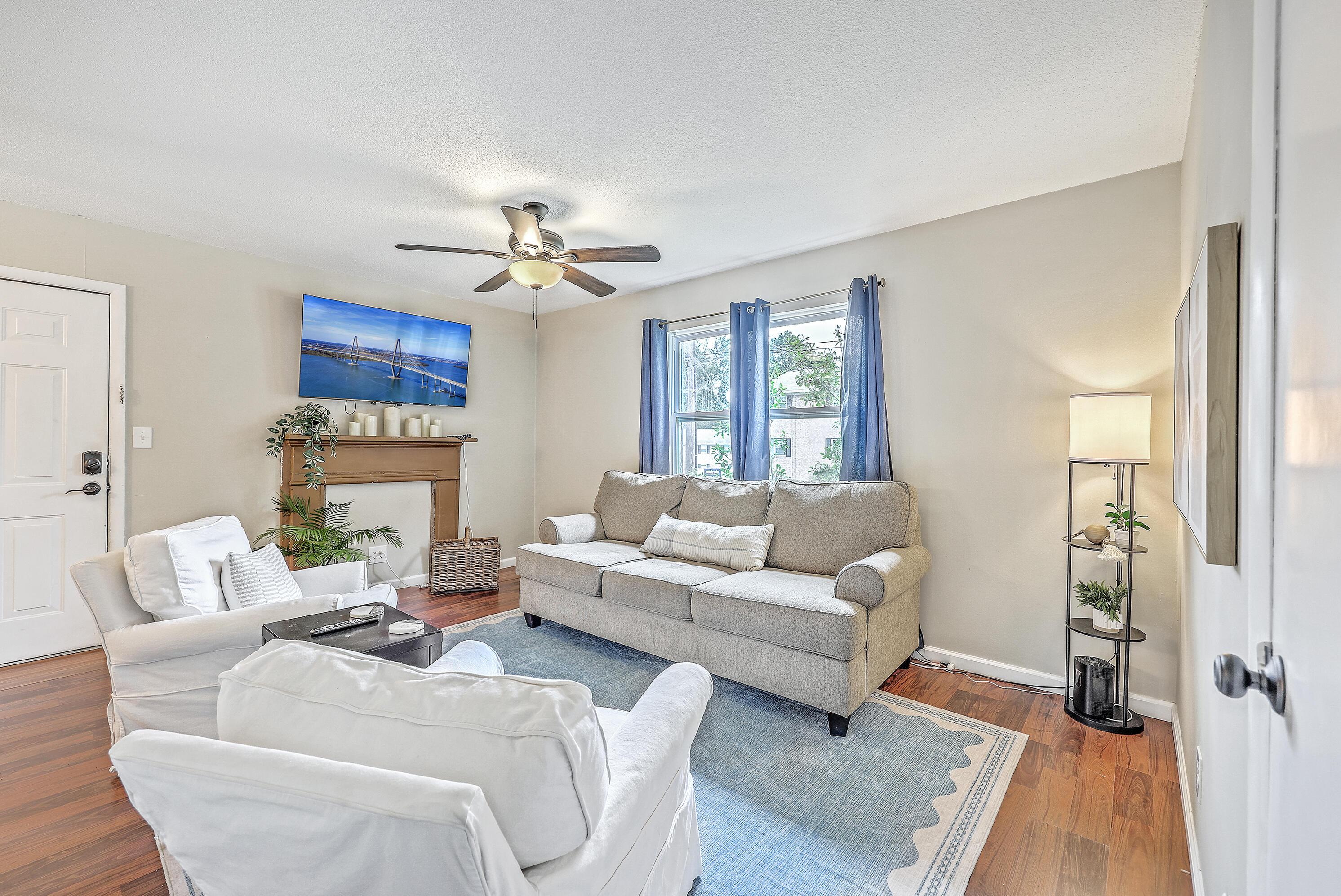 6240 Old Point Road C16