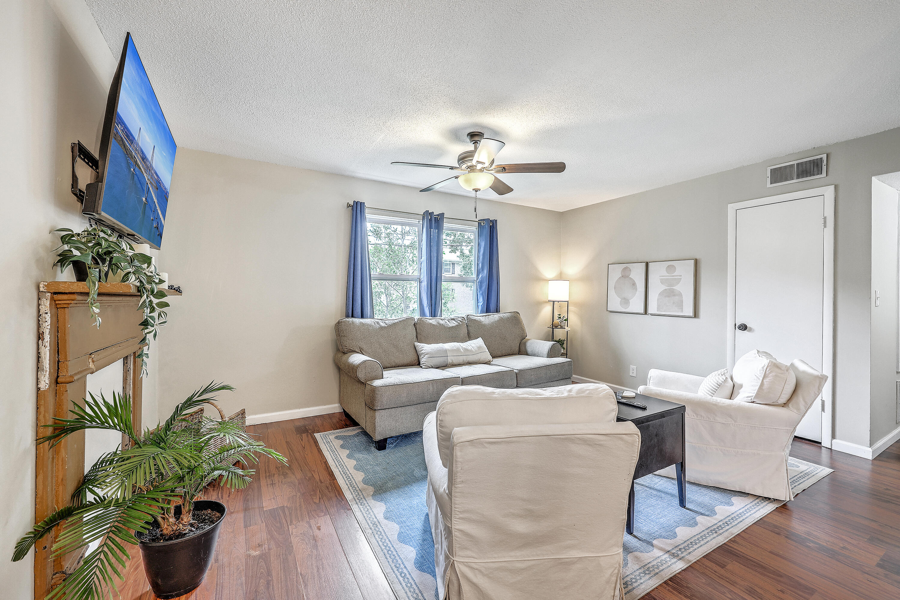 6240 Old Point Road C16