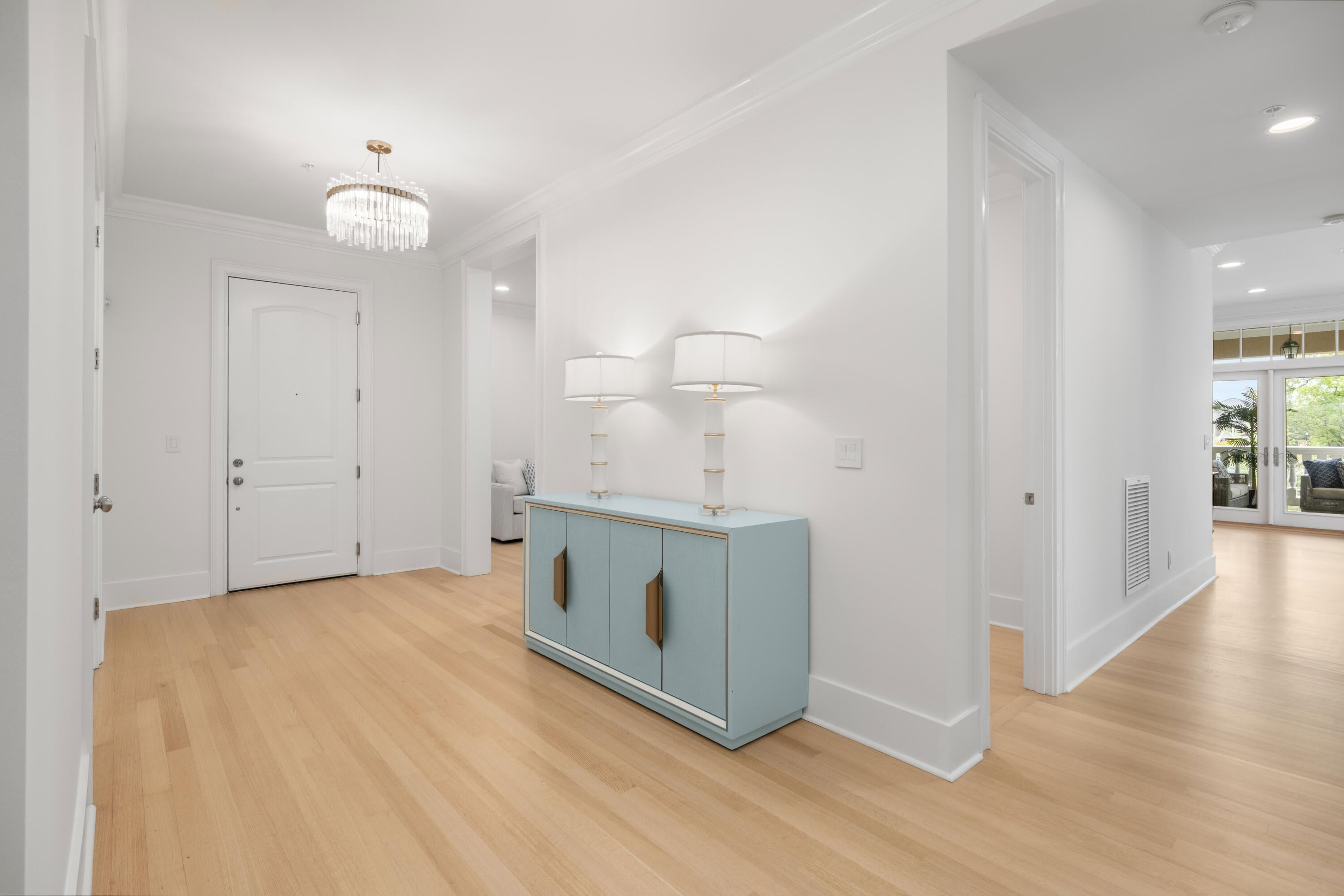 144 Fairbanks Oak Alley 2b