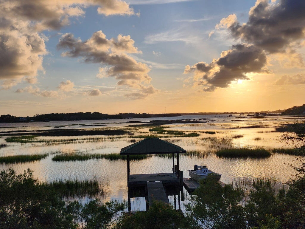 Photo of 3100 S Shore Drive, Charleston, SC 29407 (MLS # 26025319)