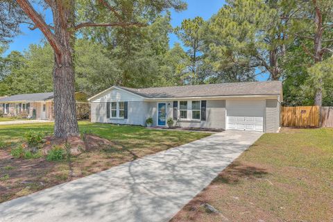 A home in North Charleston