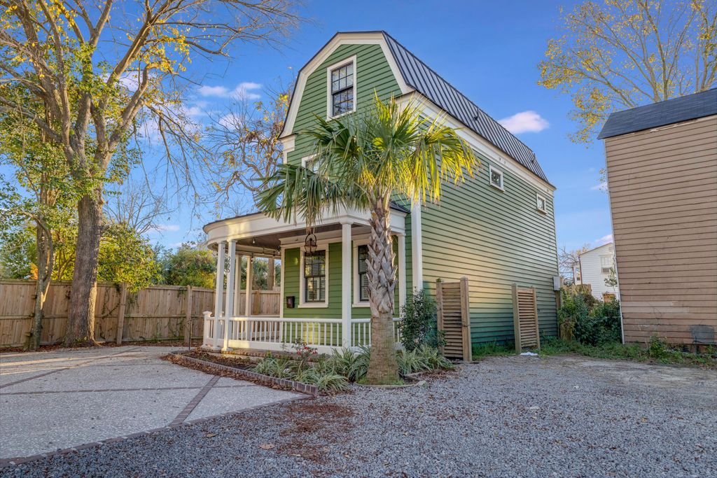 Photo of 265 Coming Street #B, Charleston, SC 29403 (MLS # 26003406)
