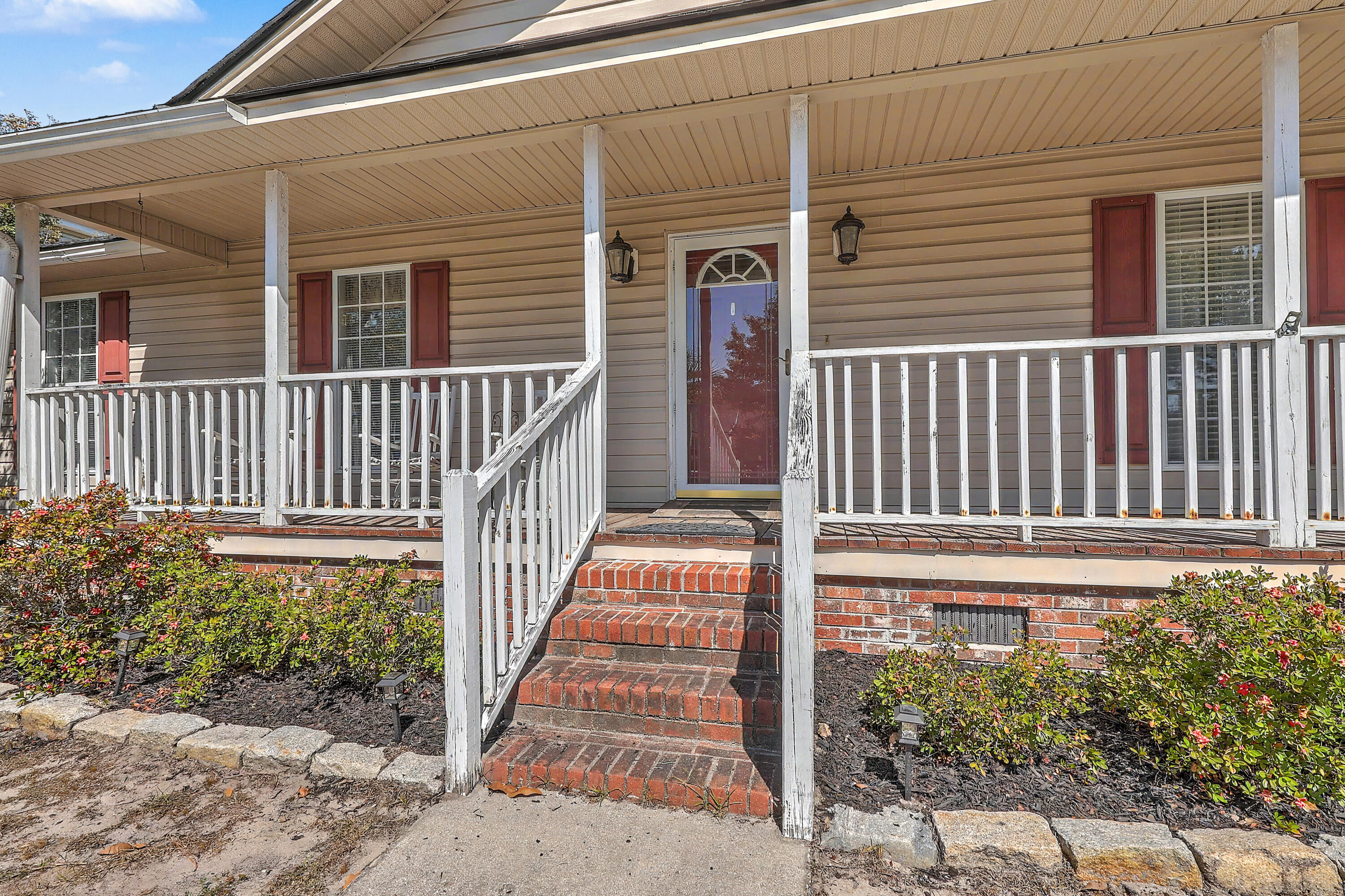 1186 Redbud Court