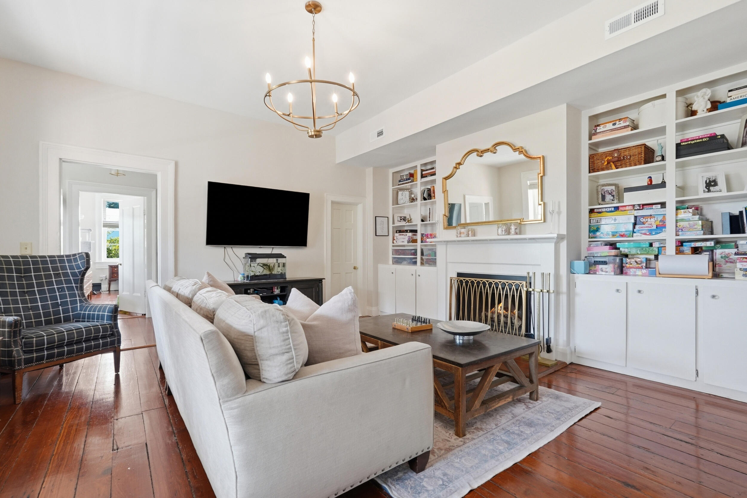 25 Montagu Street Apt C