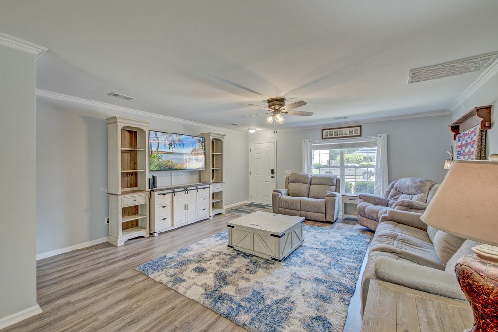 Photo of 124 Hammerbeck Road, Summerville, SC 29483 (MLS # 26009325)