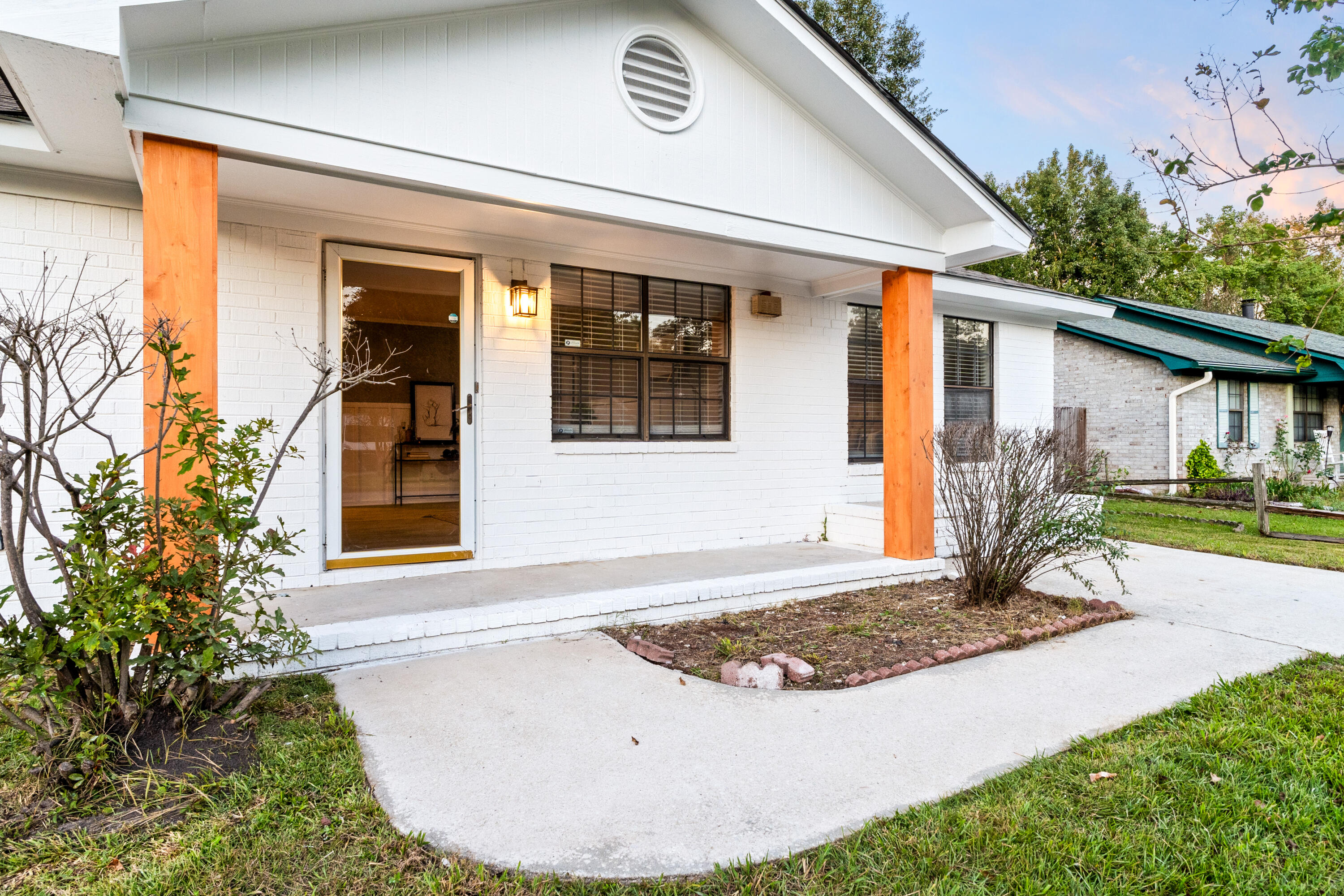 207 Village Green Circle