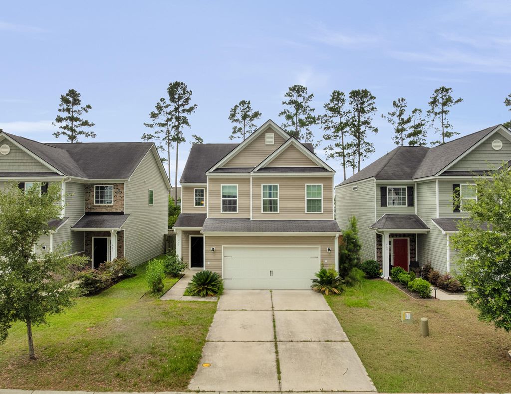 Photo of 664 Redbud Lane, Summerville, SC 29483 (MLS # 26015467)