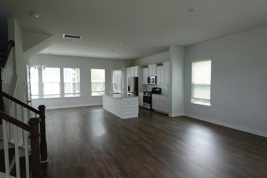 Photo of 113 W Respite Lane, Summerville, SC 29483 (MLS # 26024489)