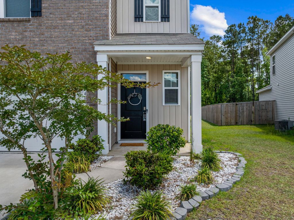 Photo of 460 Cedarview Road, Summerville, SC 29486 (MLS # 26015173)