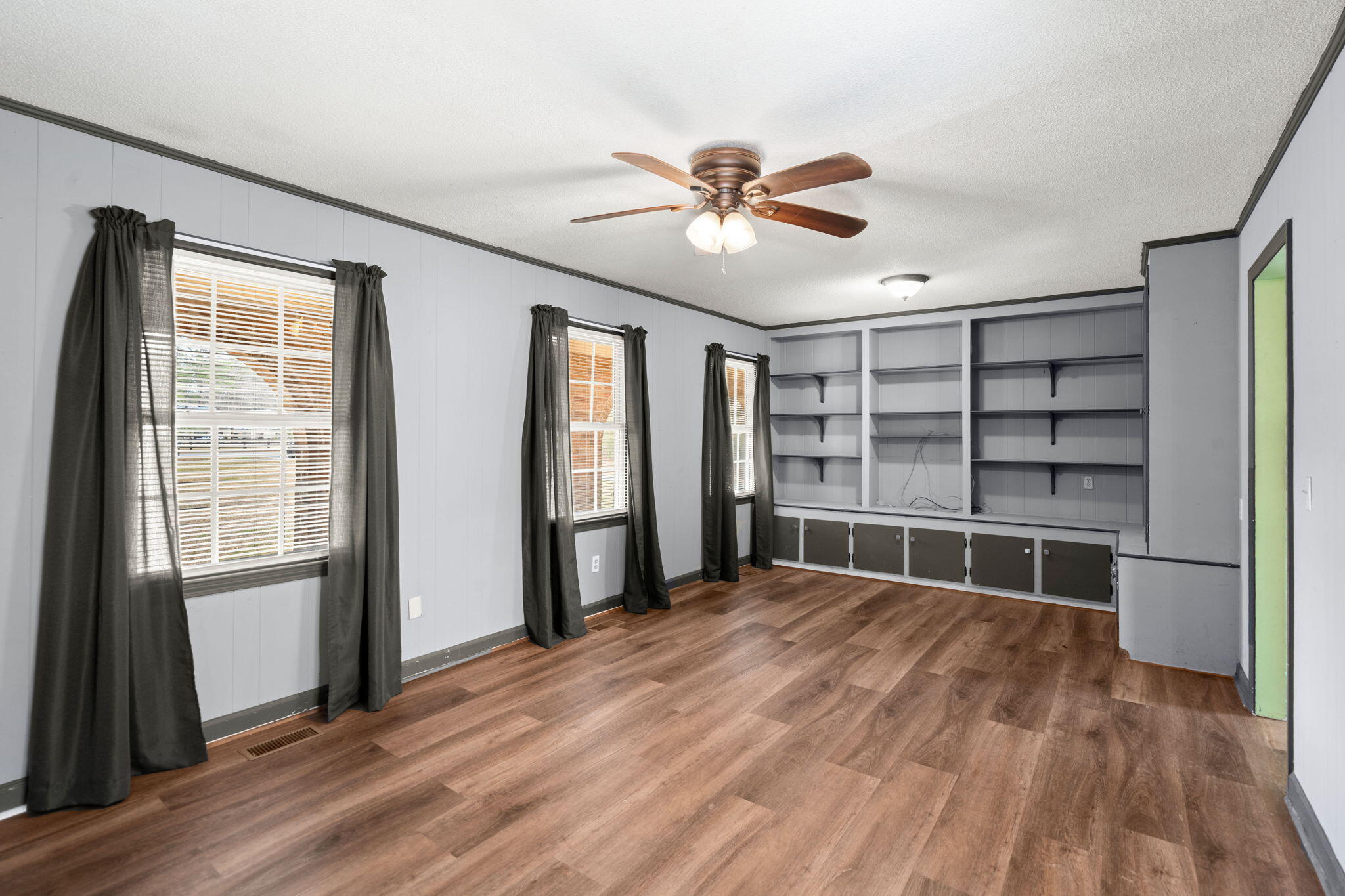 5232 Charleston Highway