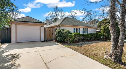 8687 Elsinore Court North Charleston SC 29406