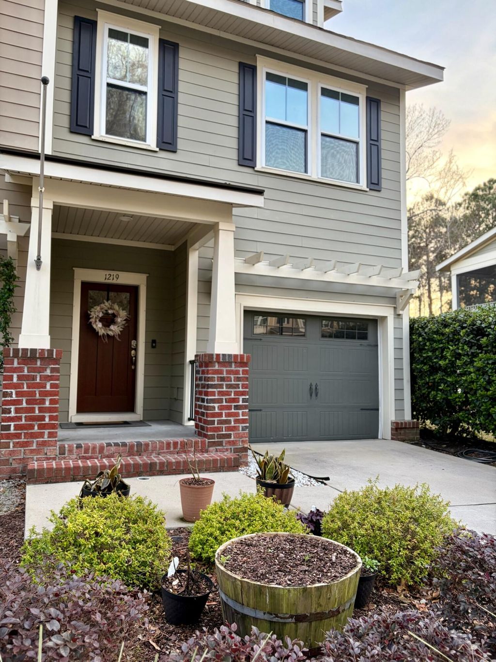 Photo of 1219 Dingle Road, Mount Pleasant, SC 29466 (MLS # 26005760)