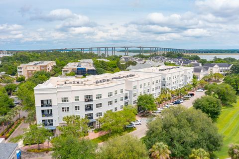 Condominium in Charleston SC 200 River Landing Drive.jpg