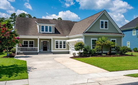 Photo of 329 Silver Cypress Circle, Summerville, SC 29485 (MLS # 26019730)