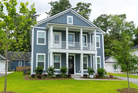 Photo of 112 Gray Pine Lane, Summerville, SC 29483 (MLS # 25018399) Photo of 112 Gray Pine Lane, Summerville, SC 29483 (MLS # 25018399)