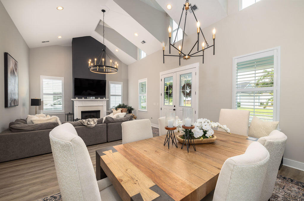 1913 Brittlebush Lane