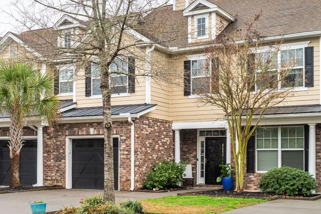 Photo of 3571 Bagley Drive, Mount Pleasant, SC 29466 (MLS # 26006320)