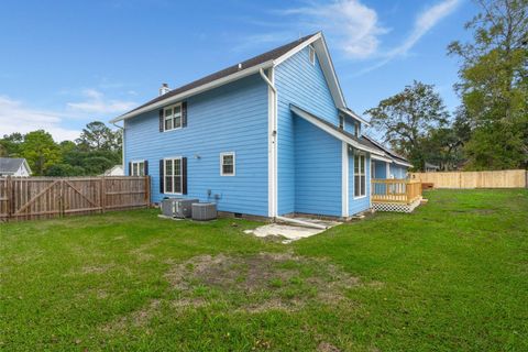 A home in North Charleston