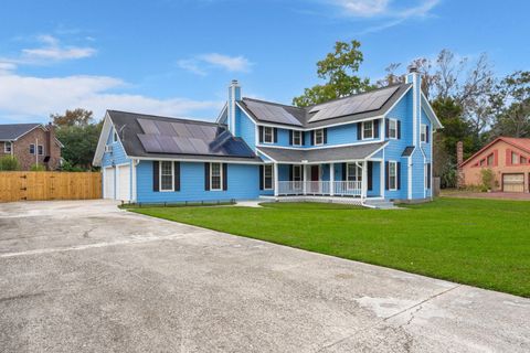 A home in North Charleston