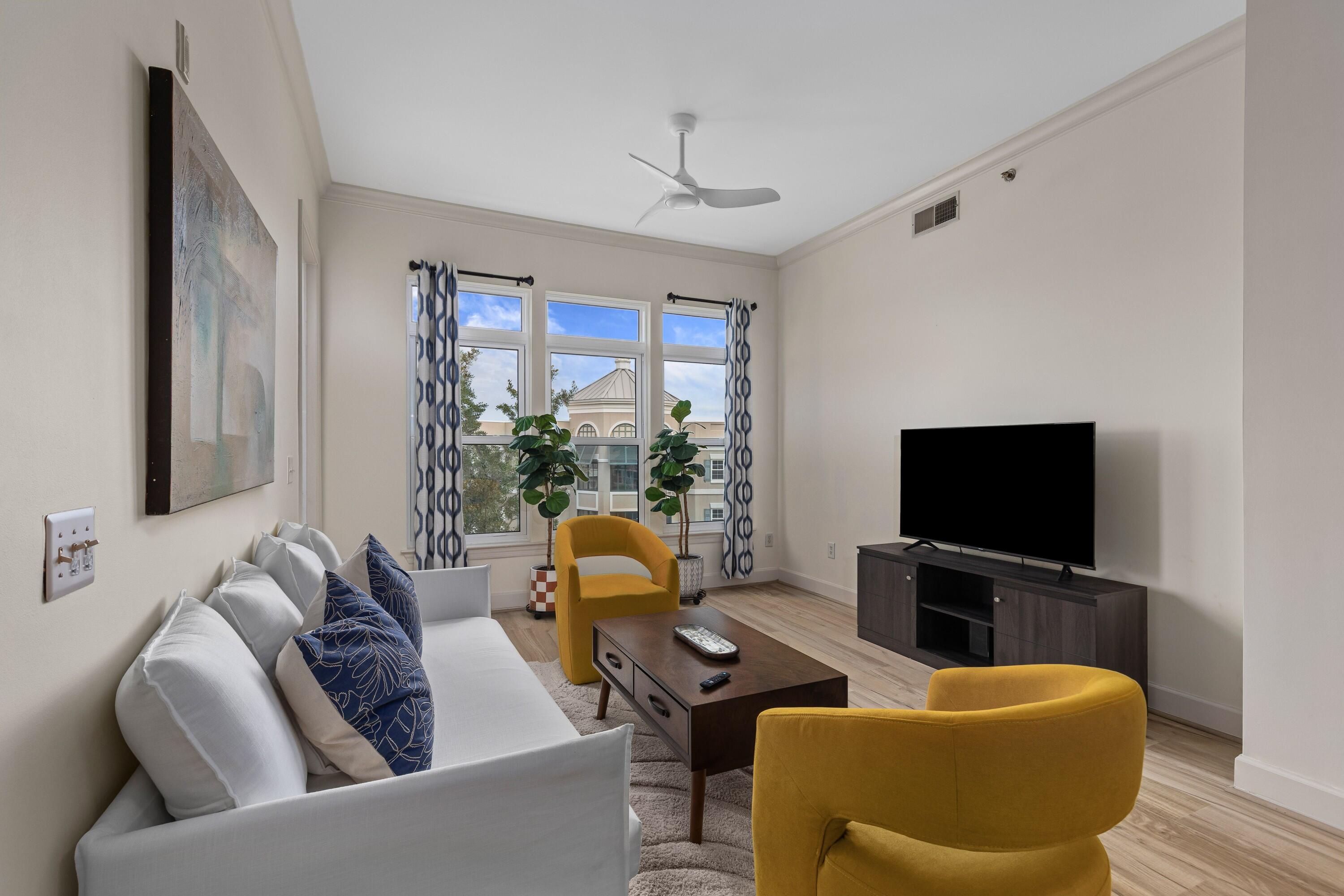 125 Pier View Street 405