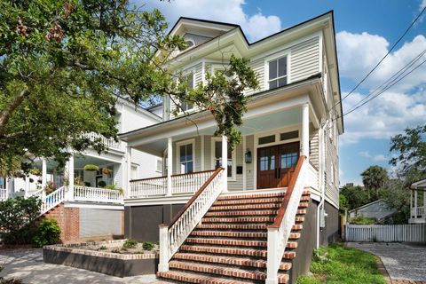 Photo of 20 Bennett Street, Charleston, SC 29401 (MLS # 25021239)