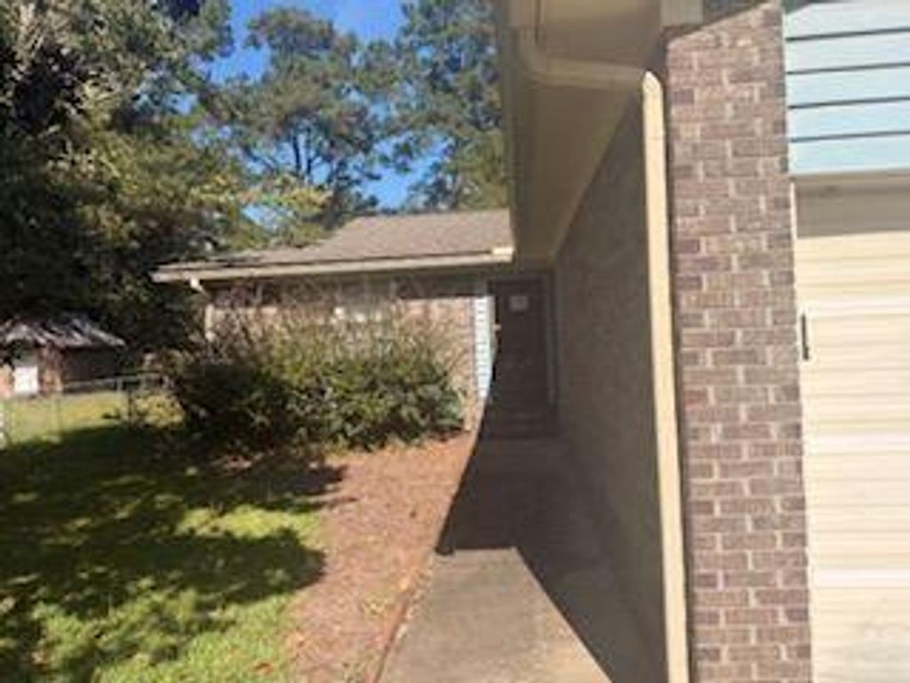 Photo of 105 New Court, Summerville, SC 29483 (MLS # 25030968)
