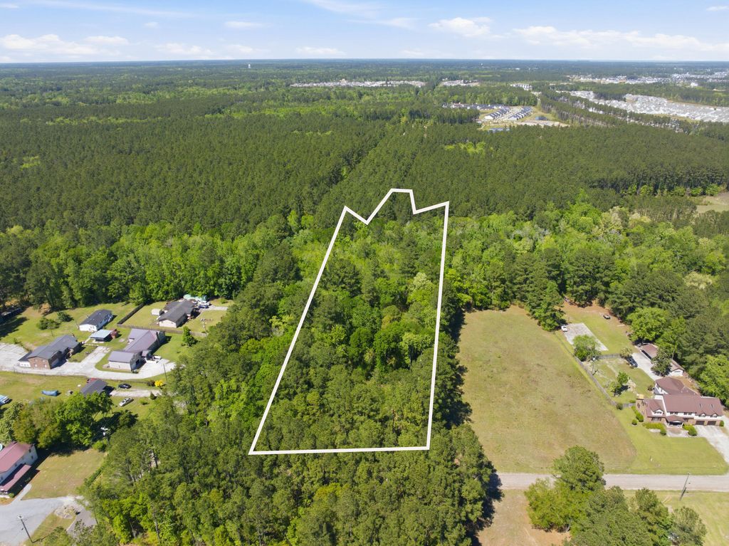 Photo of 109 Love Lane, Summerville, SC 29486 (MLS # 26010655)