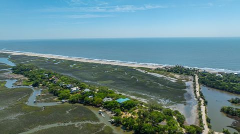 A home in Edisto Island