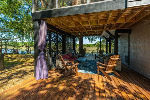 A home in Edisto Island